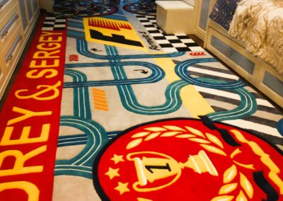 Children’s road rug with racing track design and Formula 1 details