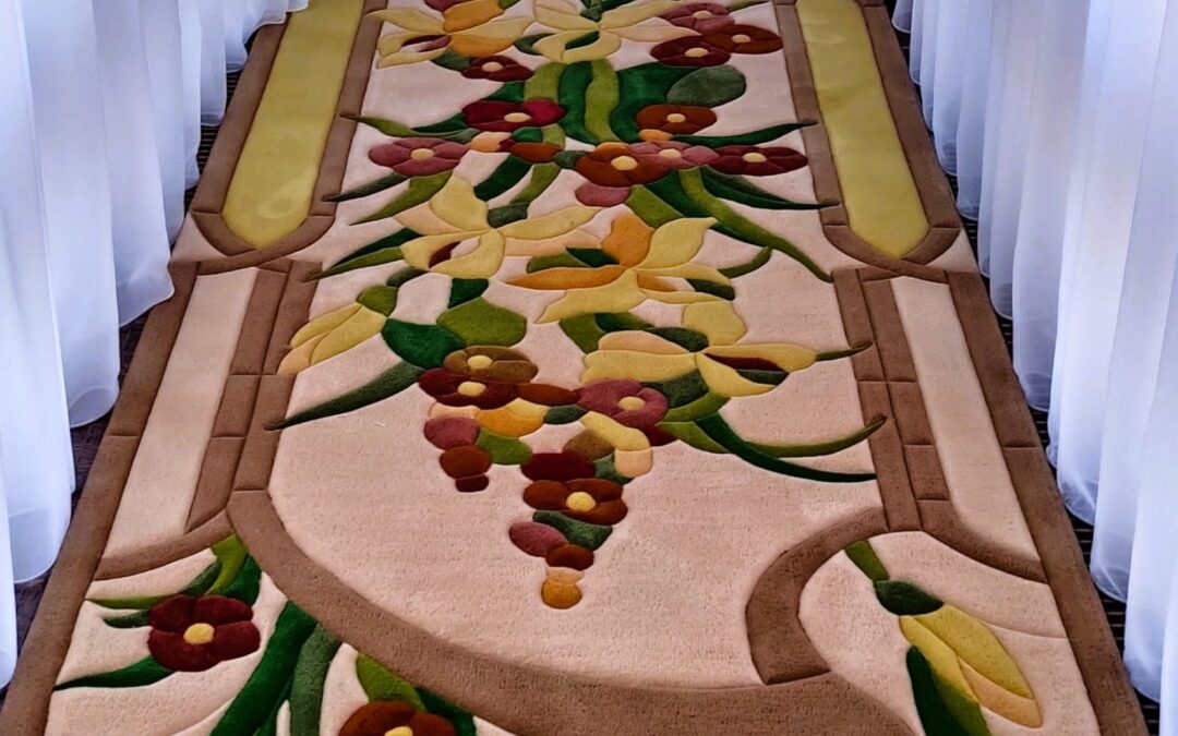 Long rug in hallway with floral ornament