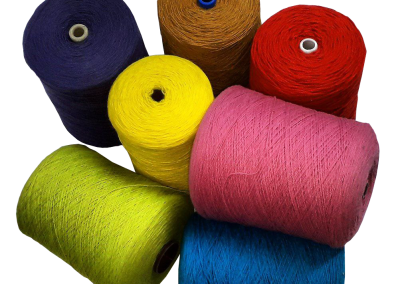 Tufting wool thread for rugs in different colors