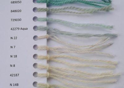 Tufting wool thread for rugs in different colors 2
