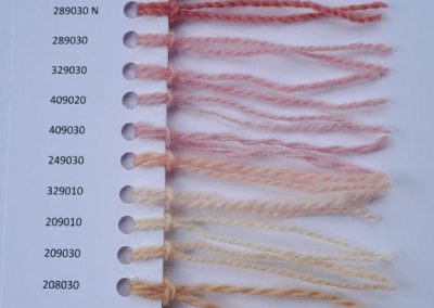 Образцы ковровой пряжи для тафтинга фото 9